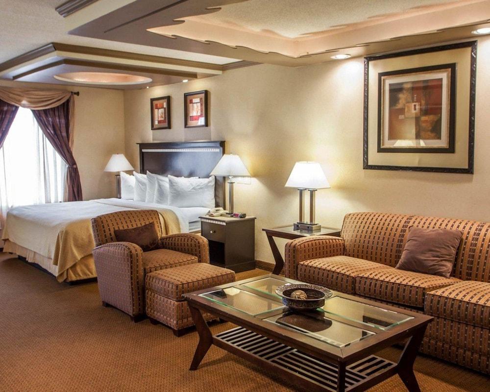 Quality Inn Aurora - Naperville Area Ngoại thất bức ảnh