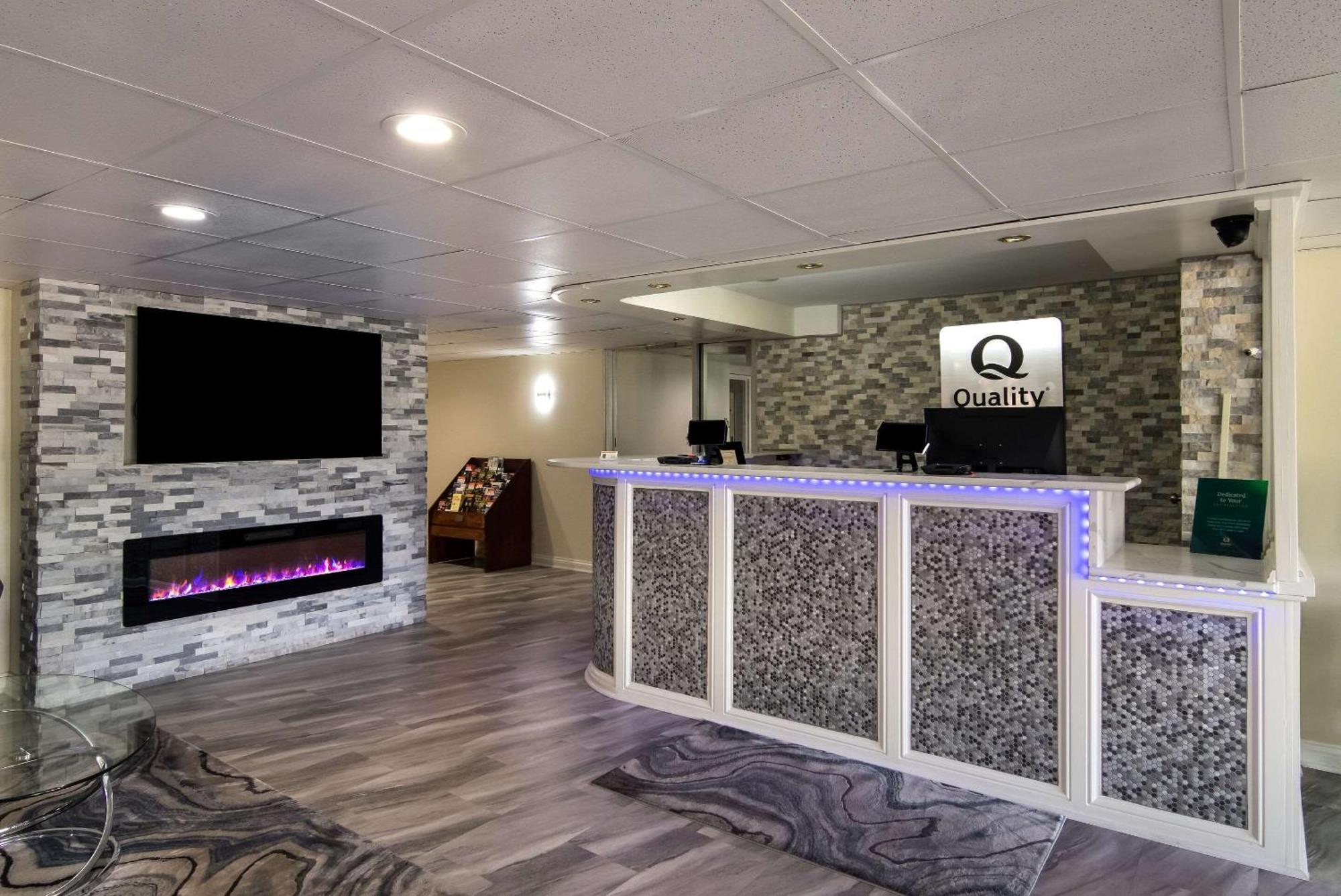 Quality Inn Aurora - Naperville Area Ngoại thất bức ảnh