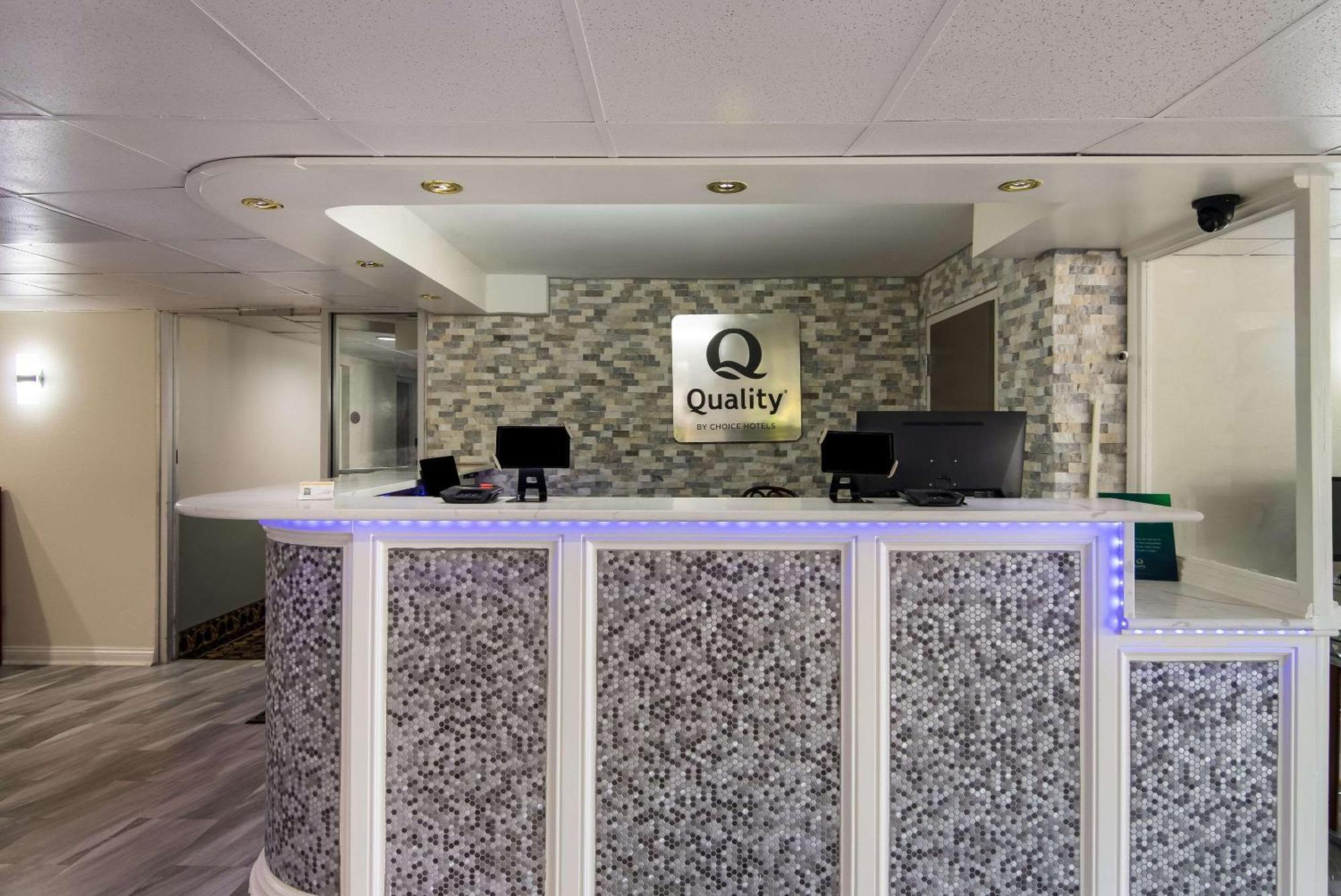 Quality Inn Aurora - Naperville Area Ngoại thất bức ảnh